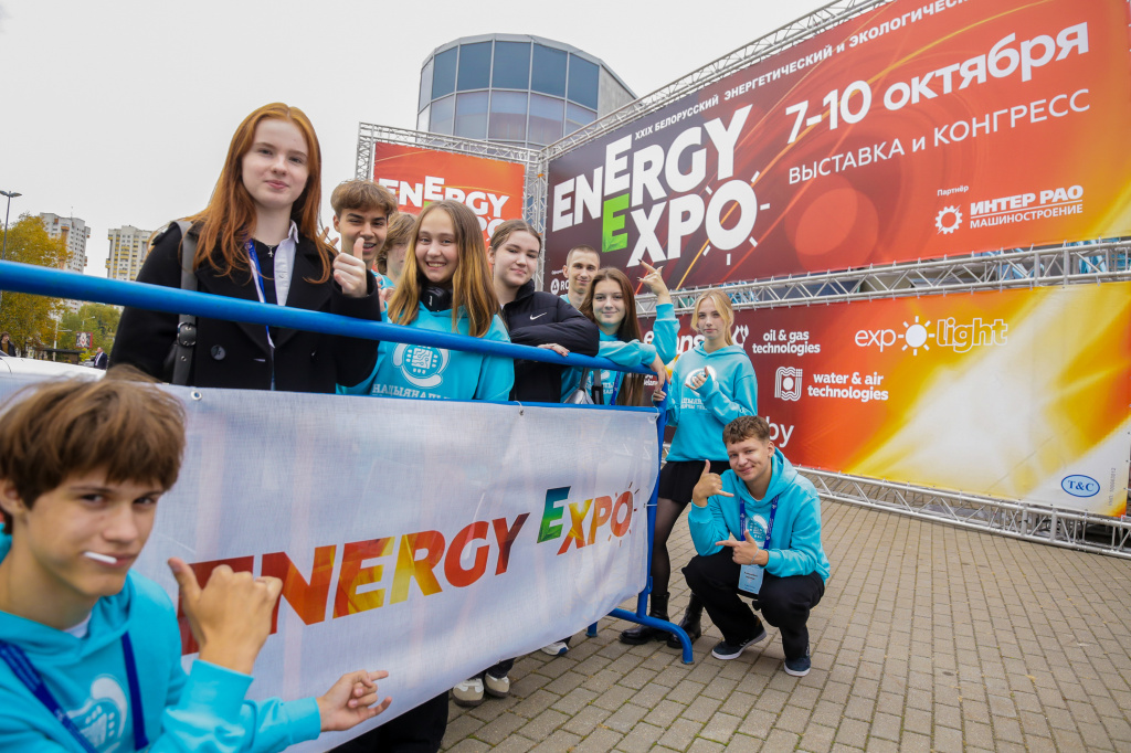 08-10-2025 2-ой день репортаж с Energy Expo в хор кач-ве-Столяров -7.jpg